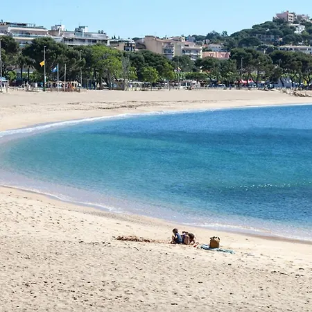 Nuevo Moderno Elisa - A 80 Metros De La Playa 5 Personas